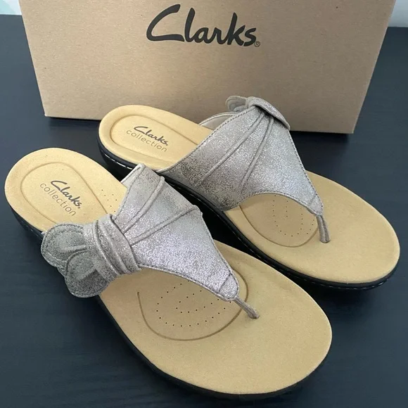 Clarks Laurieann Rae Women's Thong Sandals Metallic Taupe Size 9M NIB - Picture 2 of 7